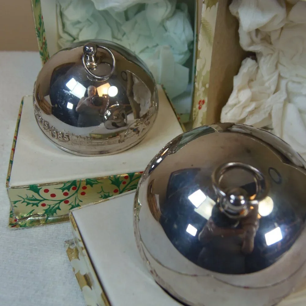 Vintage‎ Collectible 1984 & 19854 Wallace Silver Plated Christmas Sleighbells